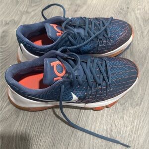 Nike KD8 Basketball Shoes GS Size 6